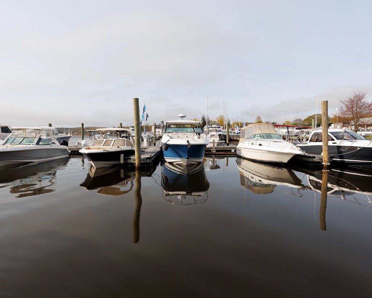 CSpringBoatShow's tweet image. You’ve seen them in Boston and Hartford.
Now come see them in the water.

Join us in #EssexCT for the #CTSpringBoatShow and experience boats the way they’re meant to be — docked and ready for adventure⛵️

🔗 For tickets, visit bit.ly/4tjEXuk