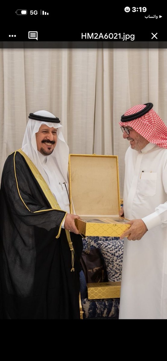 صورة جمعتني مع الشيخ/ سعد بن غصاب الجعراني الشلوي في حفل تكريم الابن الملازم / فواز بن تركي العواجي