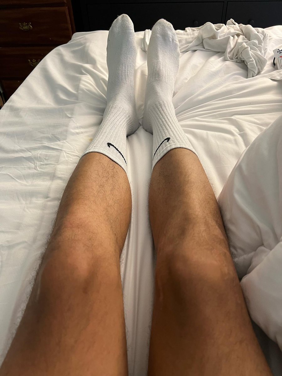 Veelad1's tweet photo. Iβm looking for straight//BI athletic type build guys with slender/slim build. Who willing to take sock pictures for money. #dmvfreaks #dmvnights #atl #atlniggas #dmvfreaks #dmvthroat #dmvtrade #straight #hetero # https://t.co/Hde9ffWK9p