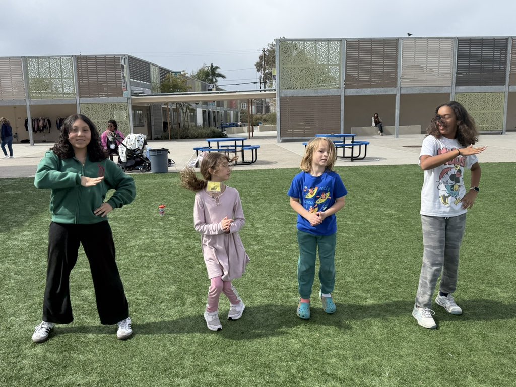 UTK-8 John Muir Language Academy tweet media