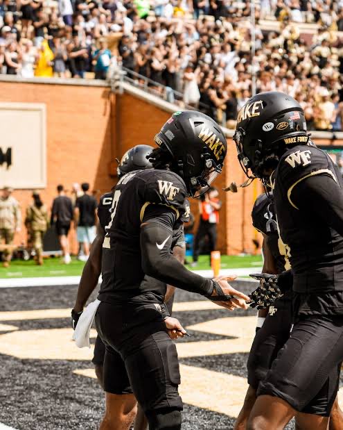 Carter Wallace tweet media