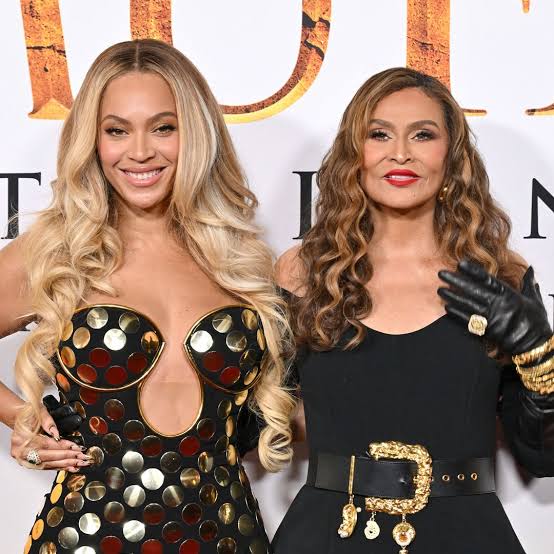 RedMedia_us's tweet photo. Tina Knowles Defends Beyoncé after backlash she has been Receiving following Fake Epstein lists:

"People who keep your name on their mouth and who constantly make up
lies, half truths and rumors to discredit you, really admire you, and they are obsessed with you. You live
completely rent free in their mind 24 seven!"
