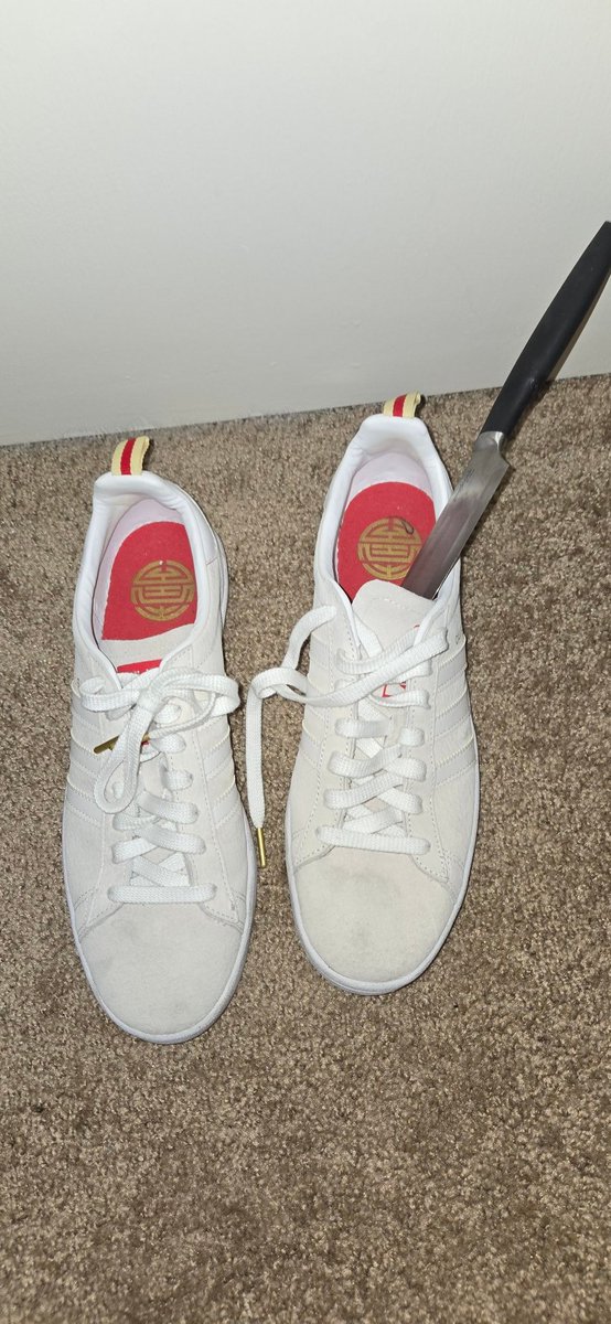 RuinUrShoes's tweet photo. 🌟🐎CHINESE NEW YEAR RT GAME TIME!!🐎🌟

$3/$3/$3
3 comments max
60 minutes

It's that time of year again! And this time around, I'm gonna put Dumbass's luck to the test! After the game, a coin flip will decide if his special CNY Adidas live to see tomorrow or not! Let's play! 😈 https://t.co/Gq13JkXMpK