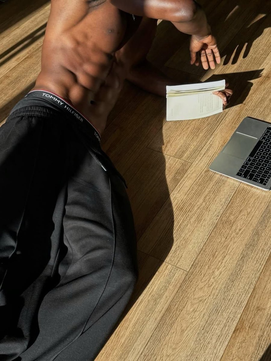 taking it slow today… wanna come hang with me?