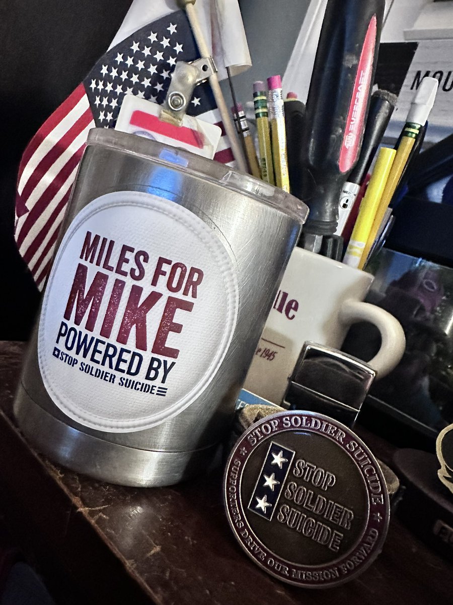 milesformike's tweet image. Been struggling on here, but wanted to share. 

Another perfect delivery from @WristbandBros. 

Anyone wanting a bracelet is now getting a sticker. Pretty excited about these. 

Hoping to see them show up in some cool places. 

#milesformike #ExpressWhatMatters
