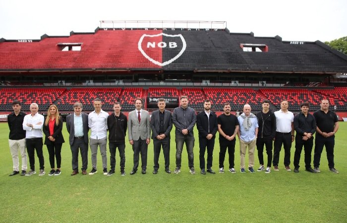 Urgente... se busca el paradero de esta gente, le esta haciendo daño a ñuls, ni olvido ni perdón...esto es ñuls...y esta más arriba de estos personajes...