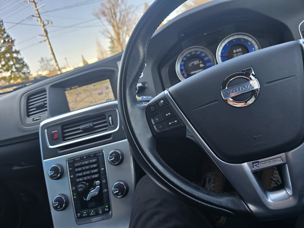 しゅー tweet media