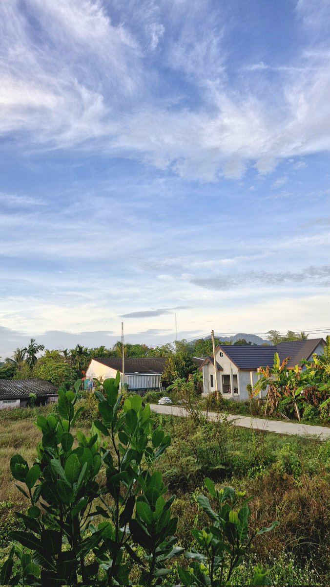 07:05 เช้าวันพุธ ฟ้าสวย