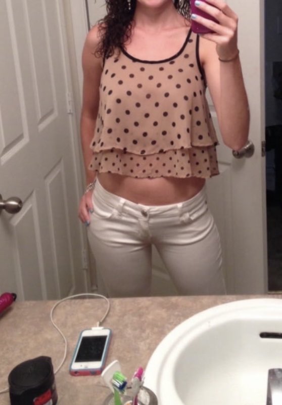 25rts and she flashes