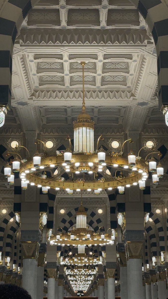 Labdulrahmanm's tweet photo. نحمد الله أن بلّغنا شهر رمضان المبارك، الذي يبعث في نفوس المسلمين المعاني السامية لديننا القويم، من تسامح ورحمة وتعاضد. 
سائلين الله أن يجعله شهر خير علينا وعليكم وعموم المسلمين، وكل عام وأنتم بخير
 #رمضان_كريم https://t.co/uLRPe2Gj03
