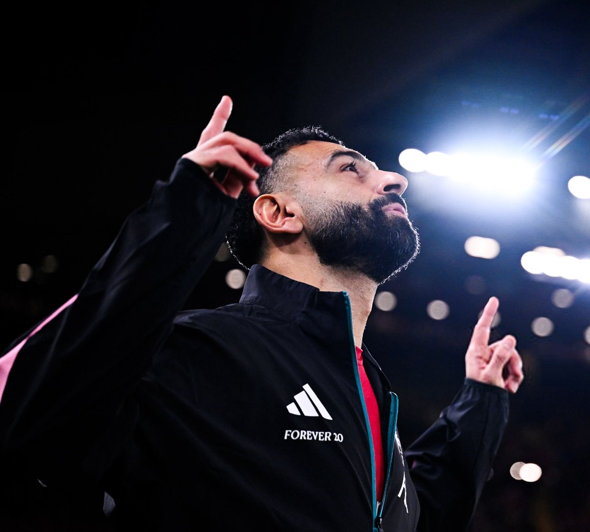 Vibes Foot tweet media