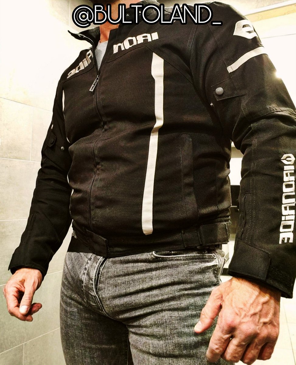 #bulge #bulto #malagay #pacote #bulging #publicbulge #bultomacho #verga #maladehomem #pacotegay #bultomen #bulgeaddict