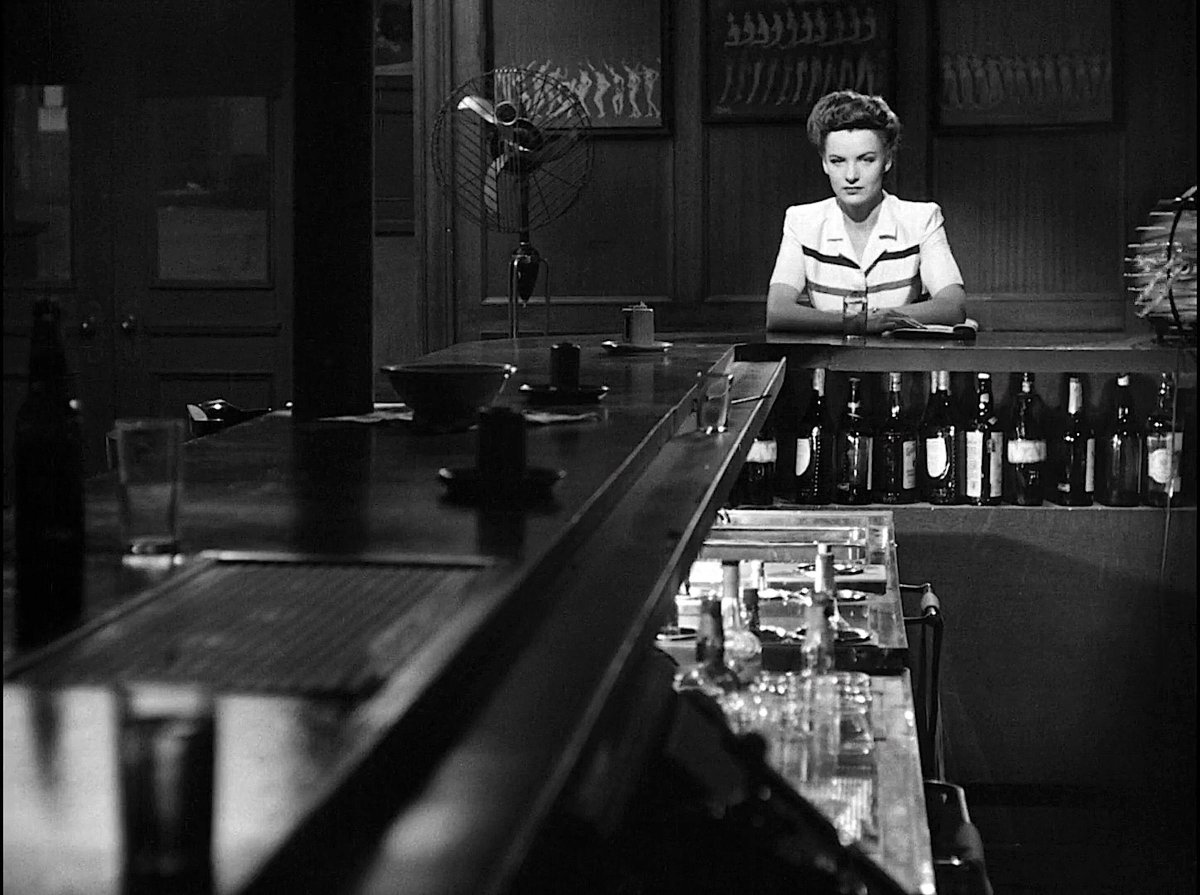 noirfoundation's tweet image. Released on this day in 1944, PHANTOM LADY. Which Cornell Woolrich adaptation is your favorite?
#realeasedonthisday  #phantomlady #TCMParty