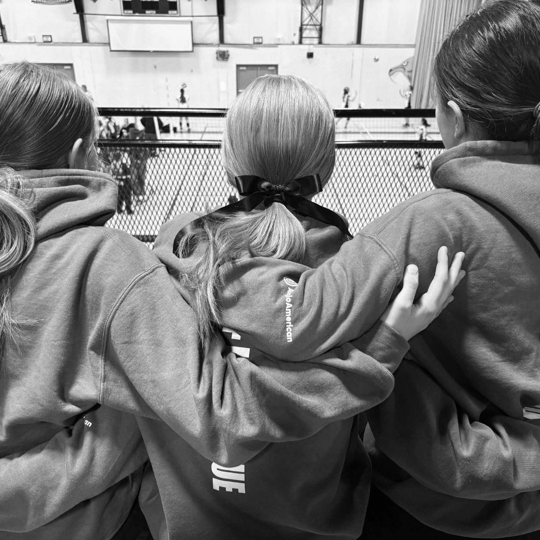 There's a message on Facebook from Maddie Levesque in Tumbler Ridge. She performed CPR on Kylie Smith and told Kylie's family she had passed before police:  

"I appreciate all the recognition from people calling me a hero, but I want everyone to know I wasn’t the only one who