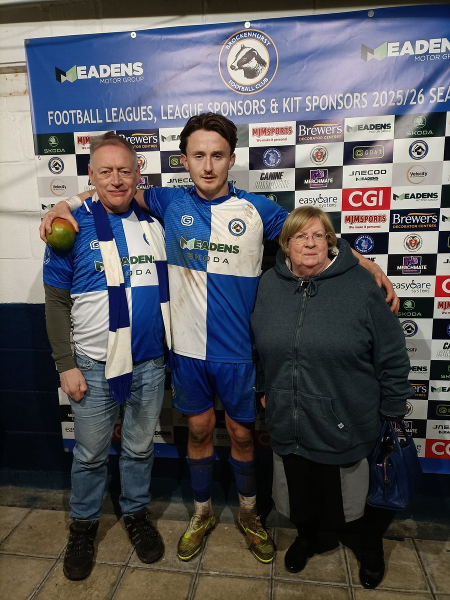 Brockenhurst FC tweet media