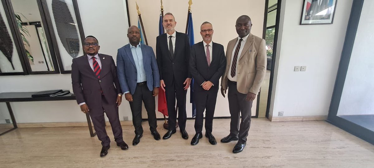 Emmanuel Cohet tweet media