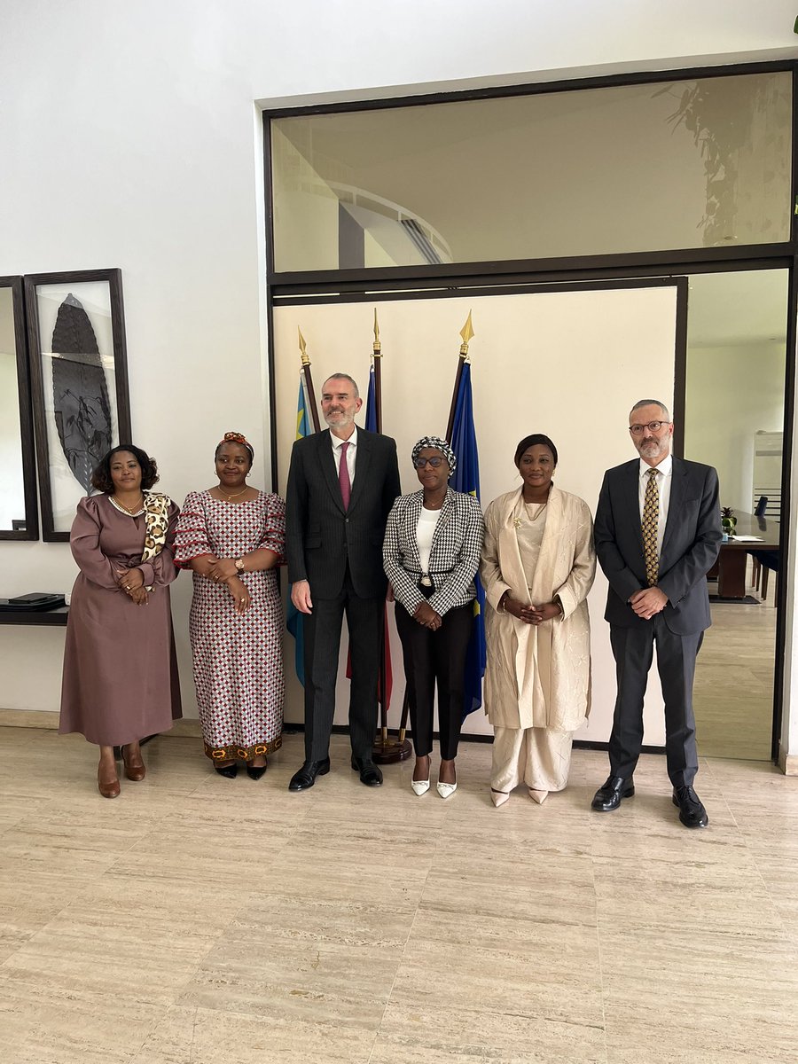 Emmanuel Cohet tweet media