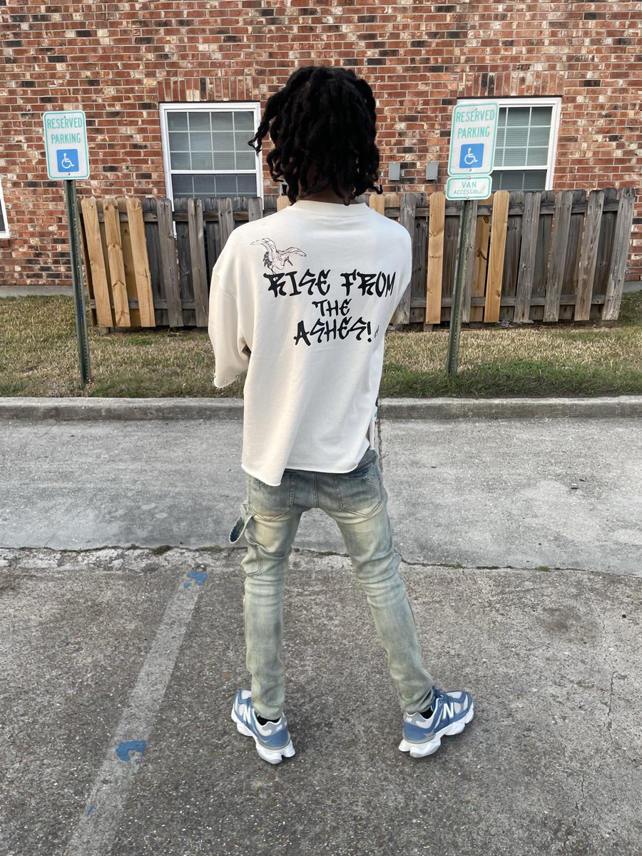.9 tweet media