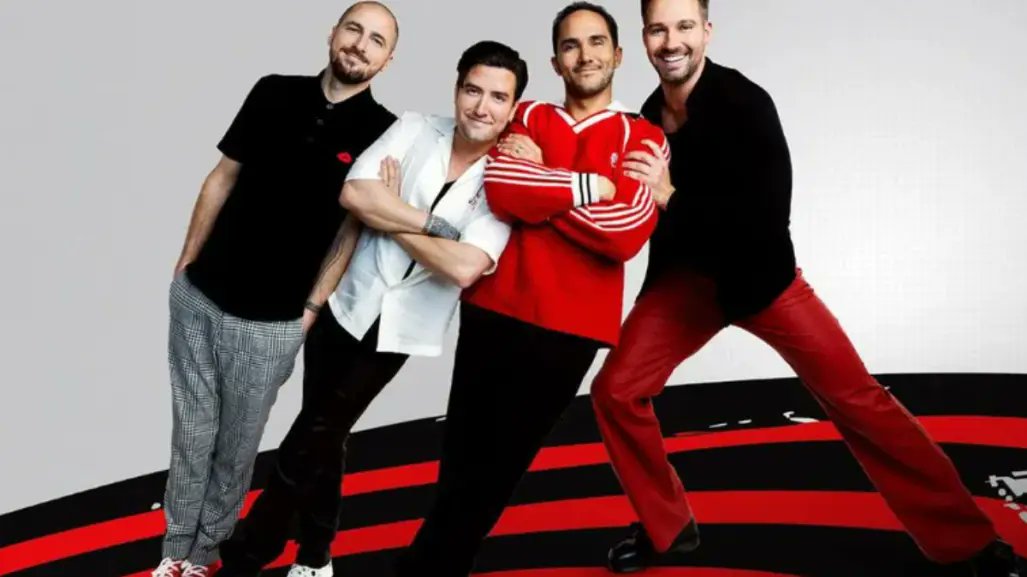 FansBTRmexico's tweet photo. Oh por Dios! Son tan lindos!
Ya pasé a la foto, y si sigues las reglas, ellos son quienes las rompen 🤭. Así que ustedes sólo hagan lo q el staff diga, y ellos son tan lindos que aún así te abrazan.
Hahaha la vdd me ganaron los nervios y no pude decirles mucho, pero fue hermoso. https://t.co/bHkoyKEcFb