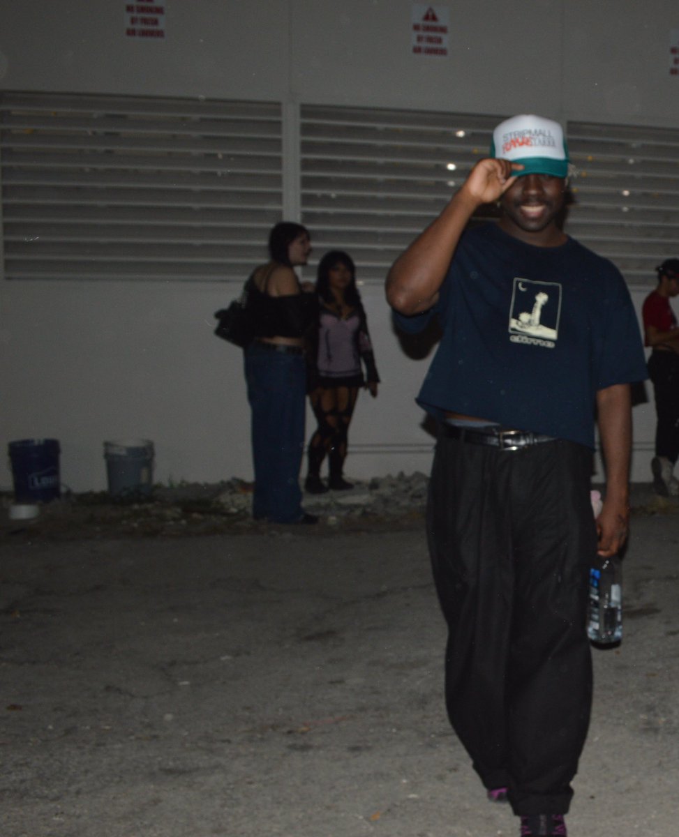 jeff 🙂 tweet media