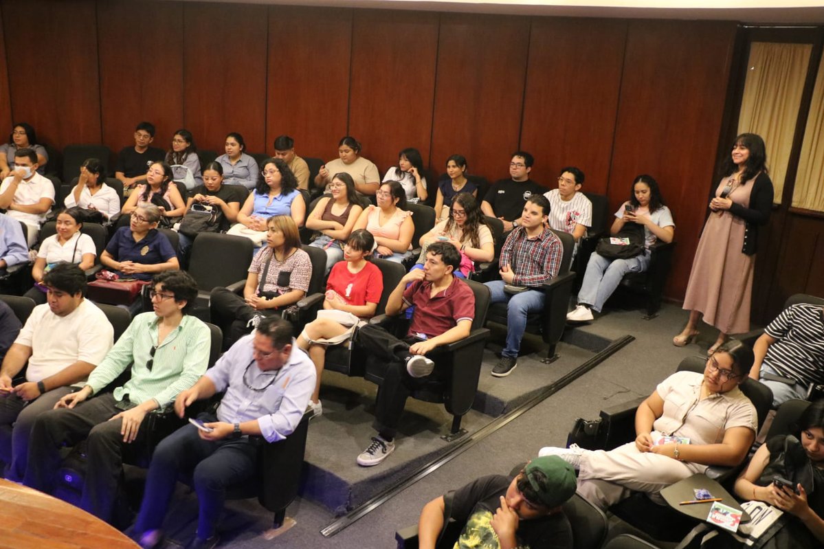 Realizamos la reunión informativa para platicarles a las y los jóvenes acerca del programa de Servicio Social y Prácticas Profesionales en las diferentes Organizaciones de la Sociedad Civil (OSC) 🤝💬