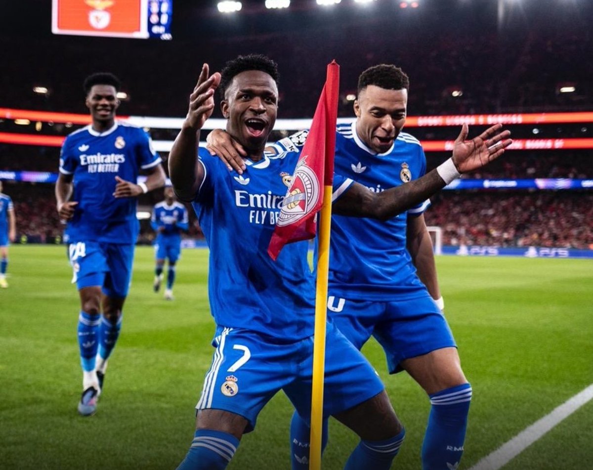 MatchDCentral's tweet photo. 🚨🗣 José Mourinho on Vinicius Junior: 

“When it happens in so many stadiums, always with the same, there is something wrong”.

“I told Vini: you scored a wonder goal, why did you celebrate like that? Why can’t you celebrate a goal with just the happiness of being a great player?”.