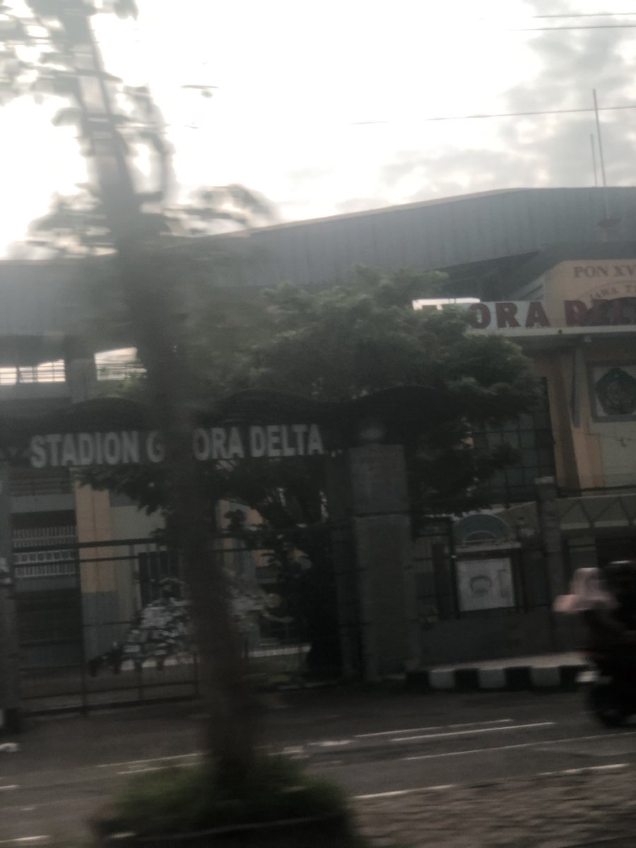 braggadocio tweet media