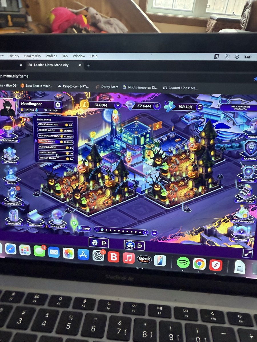 headbagner tweet media