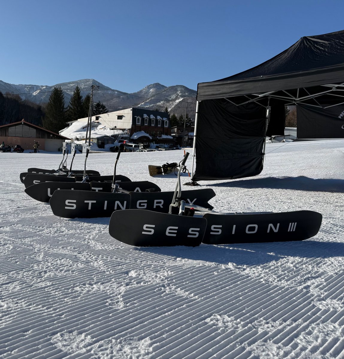Snowmoto1's tweet photo. 先週末、いいづなリゾート・ヤマボクワイルドスノーパークで試乗会開催してきました。ご参加頂いたライダーの方有難うございました。そしてこの二日間アシスト頂いた@hanasho15 @ushi_456 @dera_snowbike さん有難うございました。

#スノーモト #スノースクート #スノーバイク #試乗会 https://t.co/PHsI6CIebl