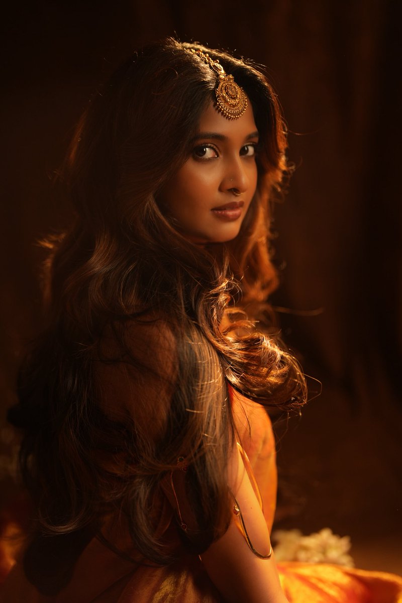 KollywoodCinima's tweet photo. Wishing actress @iKeerthiPandian a very happy birthday, may this year bring success, happiness, powerful roles, and beautiful milestones in her cinematic journey β¨π
#KeerthiPandian @AshokSelvan #KollywoodCinima #KcGallery #Sai #Cinema #Heroine #Actress
#HBDKeerthiPandian https://t.co/Zb1z5Gsa9N