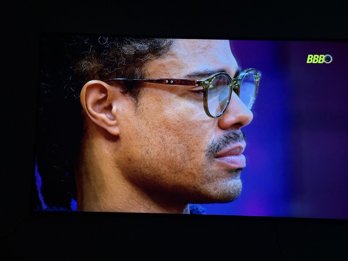 Breno tá chorando TANTO que não sai uma lágrima kkkkkkkkk

#foramarcelo