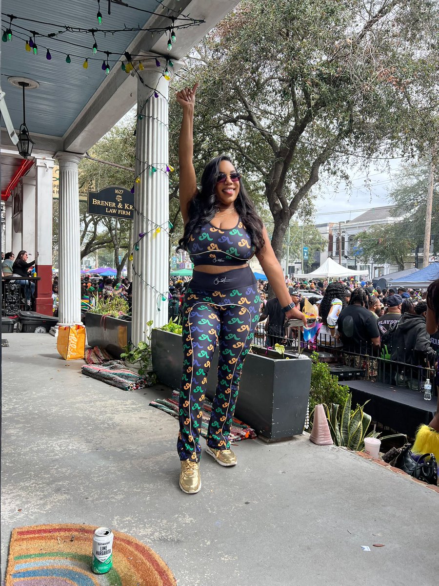 gudvibez's tweet photo. Happy Mardi Gras https://t.co/G0PmwvrvUE