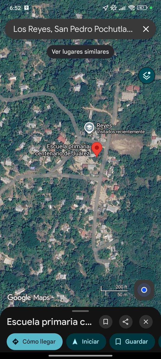 <a href="/fernandeznorona/">Fernández Noroña</a> <a href="/aurelionuno/">Aurelio Nuño</a> Cuando guste puede visitar la Escuela Primaria Centenario de Juárez en la comunidad de Reyes, San Pedro Pochutla, Oaxaca. 
La cual contaba con un comedor y funcionaba como escuela de tiempo completo. Pero llegaron ustedes al poder y todo eso desapareció.