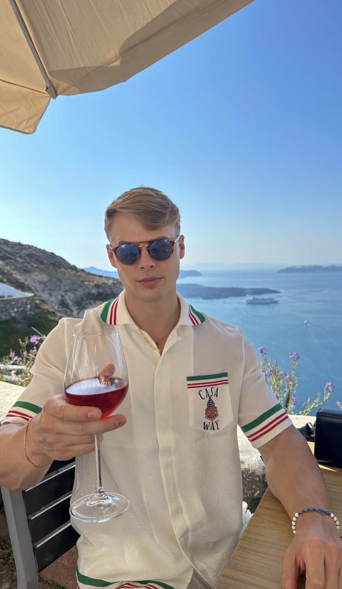 Peachy Boy tweet media