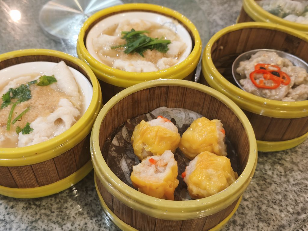 Woke up early to get some dimsum #LetHannaEat (and also #LetHannaSleep)