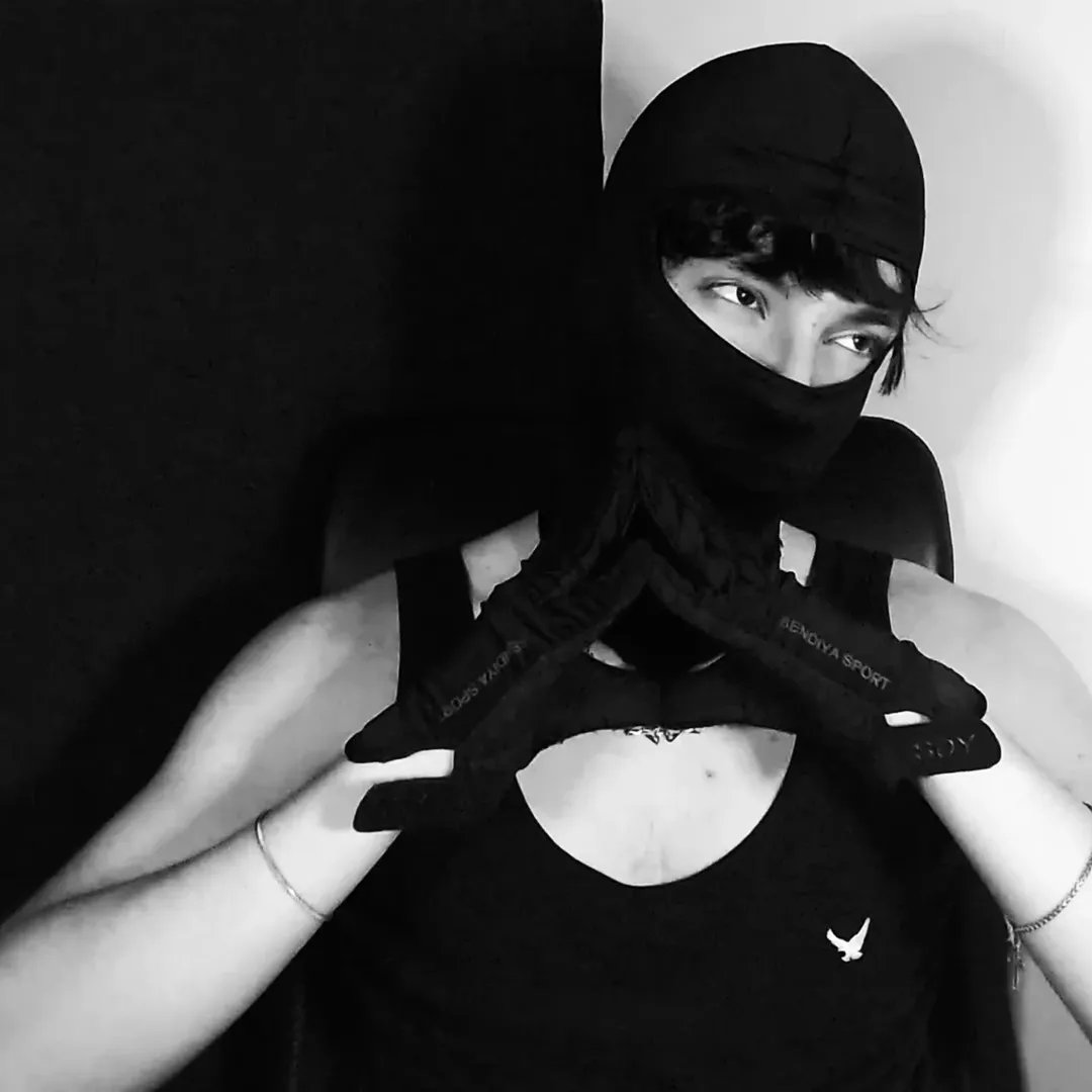 esjemy's tweet photo. Your badboy https://t.co/N0vlnOYyu0