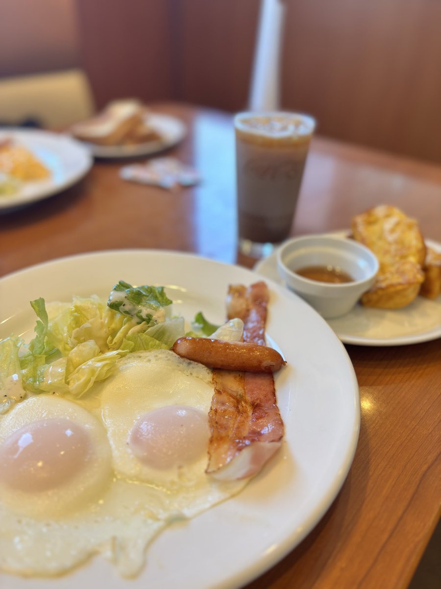 SDeruderu's tweet photo. 最近モーニングが流行ってる💖との事なんで😁
＃デニーズ
のモーニング🥪
はじめて食べた😋
＃でるでる真岡店
＃働きマン
次回はココスのモーニングビュッフェに凸しようかなぁ😙🎵 https://t.co/oJnObzK7jU