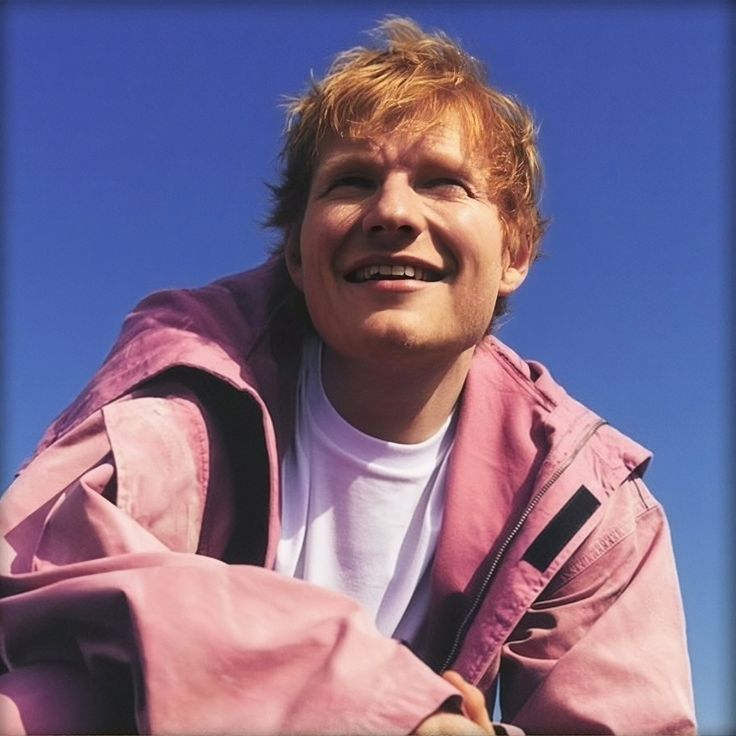 adnnoticiasmx's tweet photo. 🎂🎶 ¡Hoy está de cumpleaños Ed Sheeran! El cantante británico celebra 35 años como una de las voces más influyentes del pop actual, con canciones que han marcado a millones de fans en todo el mundo 🌍❤️ https://t.co/aMwK9oHStG