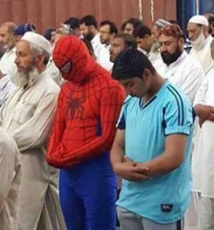 I am not Muslim but last night I went thru her following and I would like to announce I wont be eating for the next month along with you all🙏🏾