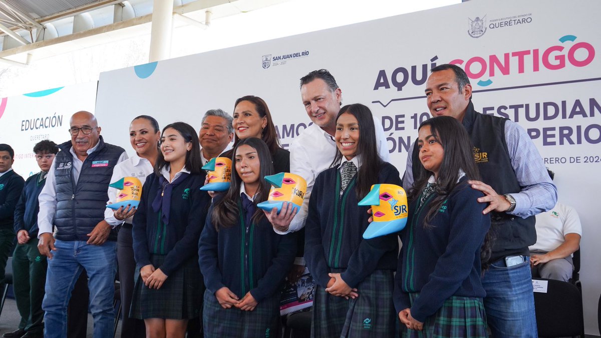educacionqro's tweet photo. La mejora de la calidad educativa se construye con inversión estratégica y decisiones con visión.

Desde la Secretaría de Educación impulsamos el programa Contigo Intervención Educativa, una bolsa concursable que pone en el centro a las comunidades escolares y financia proyectos de alto impacto para el equipamiento de bachilleratos y universidades públicas.

El 100% de los planteles de @CECYTEQueretaro y @CONALEPQRO ya han sido beneficiados, así como 45 planteles de @COBAQ_Oficial , 23 Telebachilleratos y todas nuestras universidades estatales , fortaleciendo laboratorios, espacios especializados y herramientas tecnológicas que brindan espacios de calidad para el aprendizaje.
#SEDEQ #AquíContigoEducando