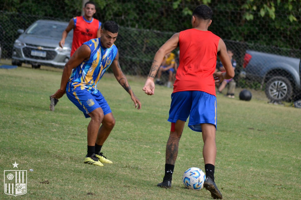 UN SOLO OBJETIVO.

📸 tomimanri35 

#HayEquipo ! #VamosCanalla ! 🇺🇦⚽