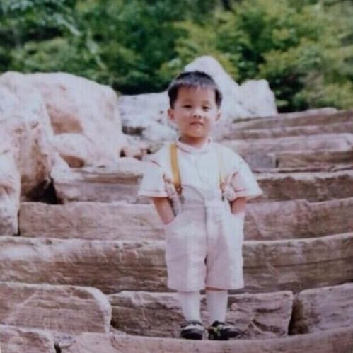 spinorbinmusic's tweet photo. Happy 32nd birthday to J-Hope of BTS 🎉🎂

A true ray of sunshine — unstoppable energy, fearless artistry, and endless inspiration. 💜✨

Here’s to more music, more magic, and more hope.
#HappyJHopeDay #OurHope #HOPE #BTS 💜🔥 https://t.co/q9TnST9eOk
