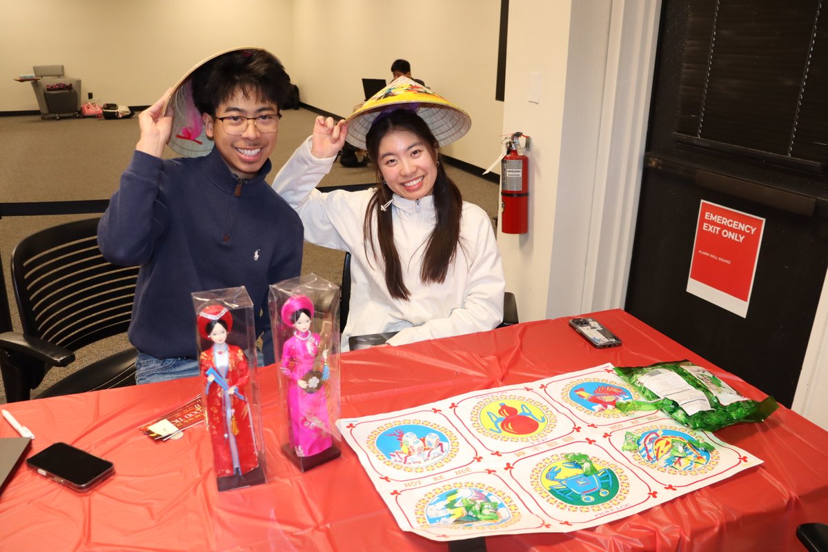 OhloneCollege's tweet image. 🐴 Happy #LunarNewYear from Ohlone College! Thank you to our #Multicultural Student Center, #BasicNeeds Resource Center, Vietnamese Student Association, #AANHPI Learning Community, and STEPUp for helping us celebrate the Year of the Horse!