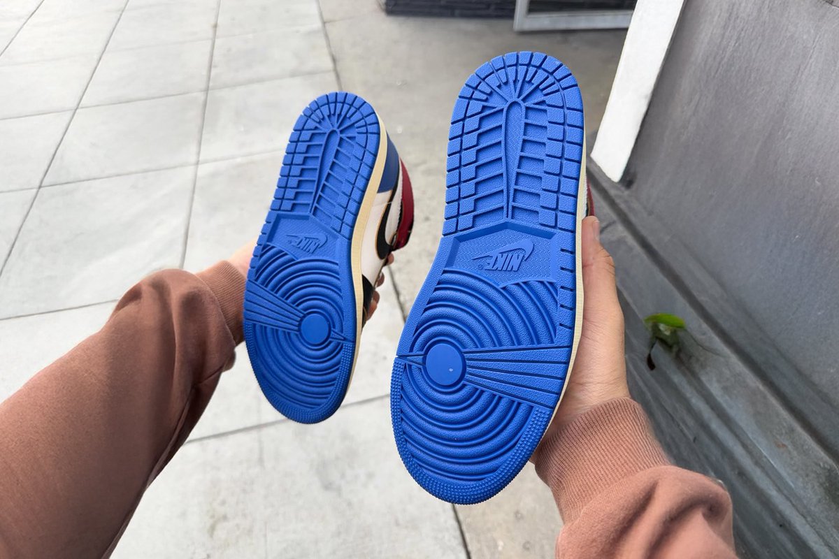 insanesneaker's tweet photo. IN-HAND LOOK: Fragment x Union x Air Jordan 1 High “Varsity Red/Sport Royal” 🔴🔵

• February 27th
• $205 https://t.co/VsUekp1QT5