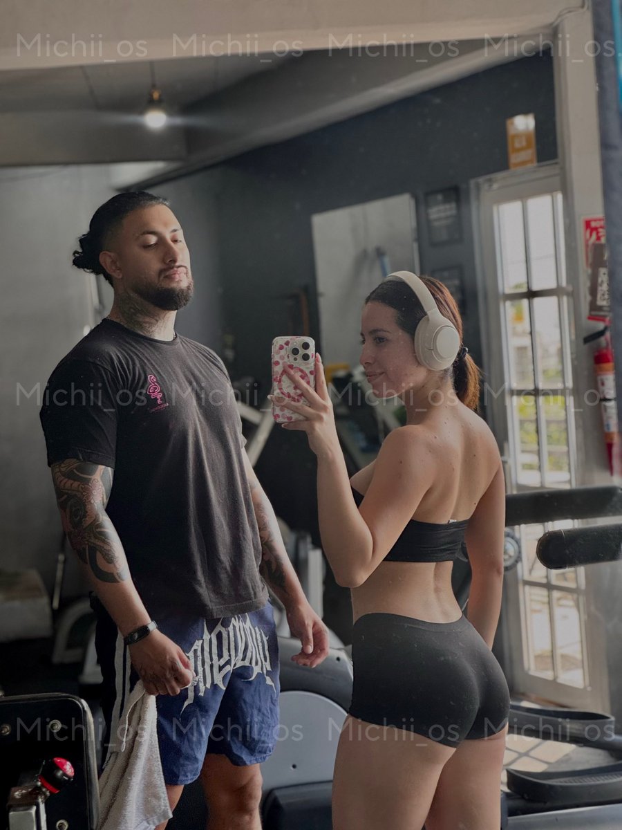 Estamos buscando una chica linda obvio en CUN que ya tenga sus paginas y quiera hacer contenido con nosotros, una colaboración de fotos y videos, queremos hacer videos ricos y pasarla bien. 
Que sea linda, divertida, no sea tímida, 
obvio bisexual con exámenes de ETS actualizados