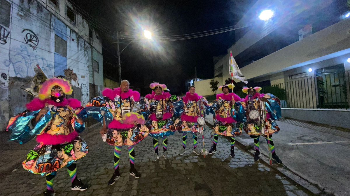 tropadalves's tweet photo. Gastamos a onda no Méier, Lapa, ilha e Sepetiba. 
#GeloInfinito. https://t.co/s0YfBizthi
