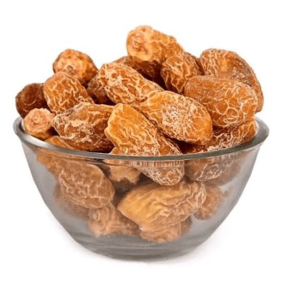 सफेद छुआरा 

1.  तुरंत ताकत और ऊर्जा
इसमें प्राकृतिक शर्करा होती है, जो शरीर को जल्दी ऊर्जा देती है। कमजोरी और थकान में फायदेमंद।

2. हड्डियों को मजबूत बनाए
कैल्शियम, मैग्नीशियम और फॉस्फोरस से भरपूर होने के कारण हड्डियों और दांतों के लिए अच्छा है।

3. खून की कमी दूर करने में