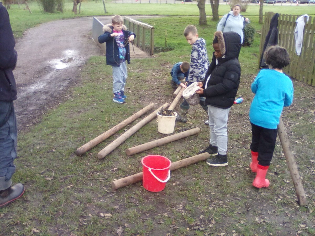 year4barwell's tweet photo. Bridge building https://t.co/J1bXZ9HCQP