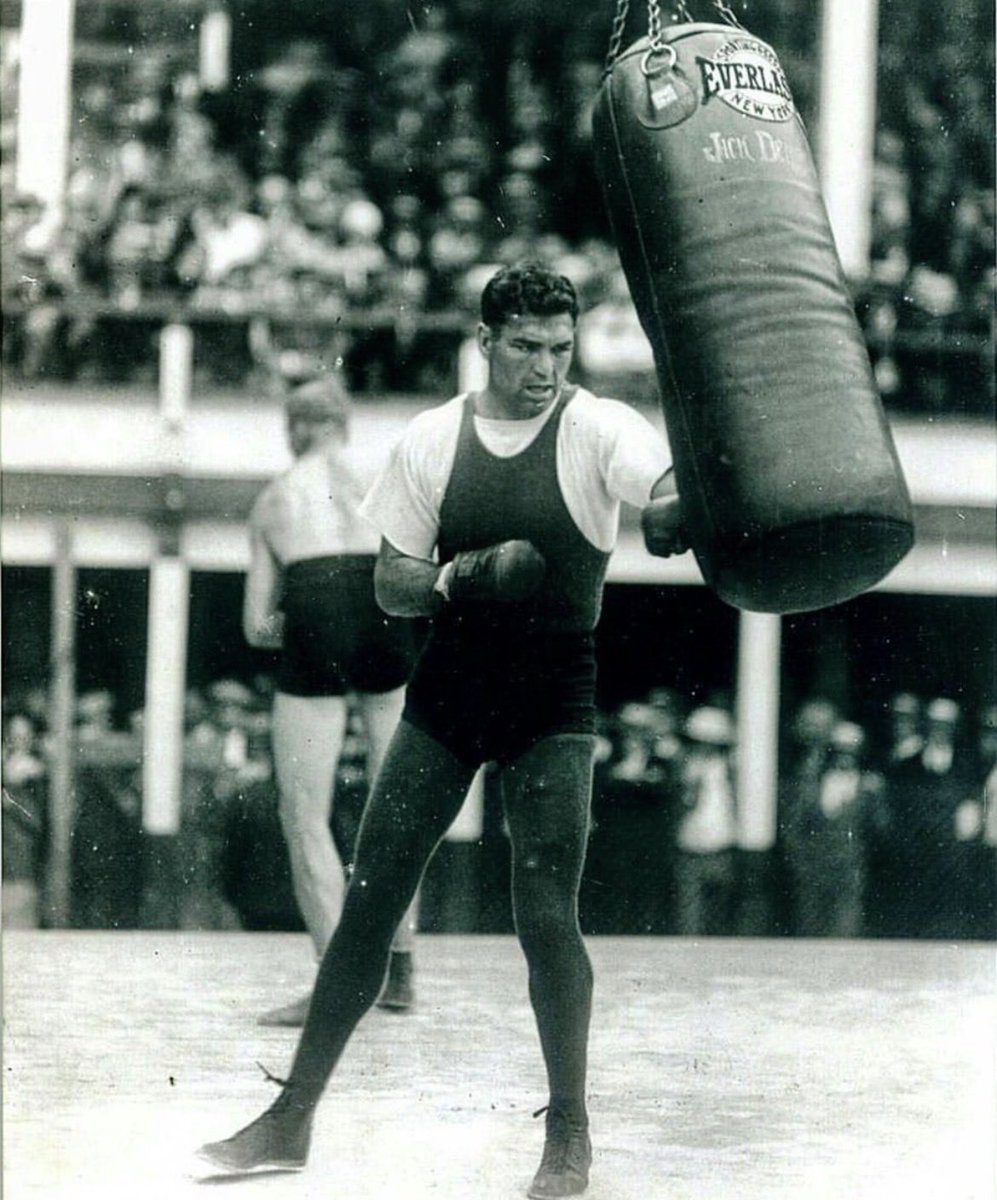 The Fighting Life Podcast tweet media