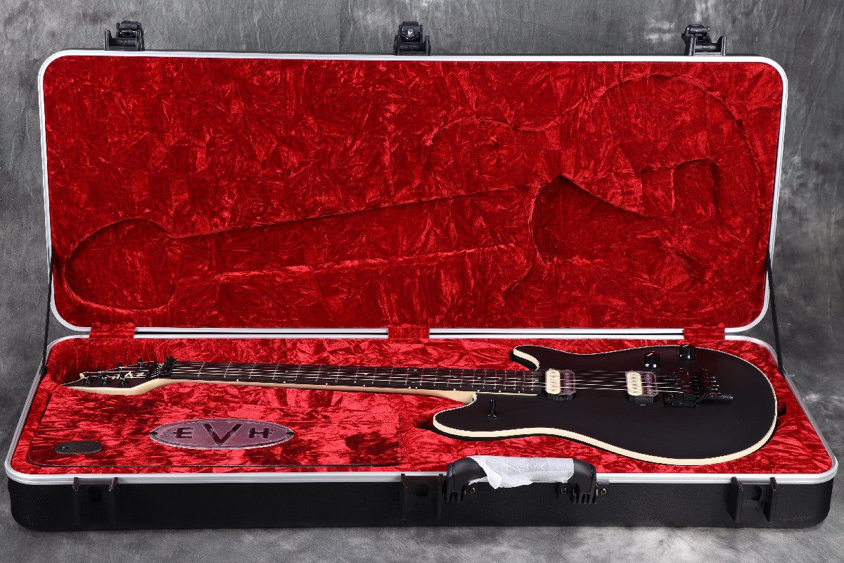 レアモデル入荷📢】『#EVH / #Wolfgang USA Ebony Fingerboard Stealth